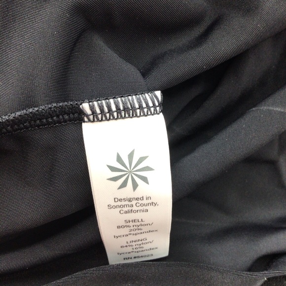 Athleta Black Twister Tankini Top NWT - Picture 4 of 4